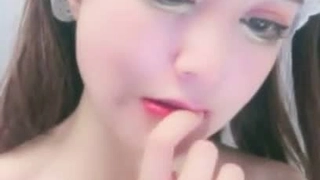 WWW,97GAN.COM咸阳操大一性瘾母狗还想拍下来留个纪念，喜欢的来1