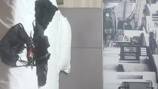 乌木青少年随意乱搞，不能停止喷水
