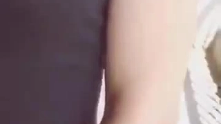 大屁股的兔子给她的男朋友一个内射惊喜