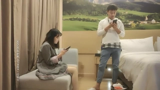SM鞭打高潮喷水抽搐调教玩弄全程后入母狗听着哼唧声使我更卖力