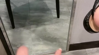 飯後約啪火鍋店熟女老板娘,知道來了,馬上就來到賓館找操,說想死了