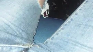 超鄉下的夏天無事可做便順著鄰居巨乳姊姊的誘惑每天揮汗交配